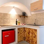 La Pizzicata *